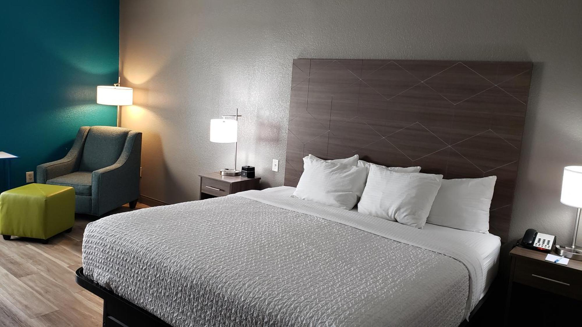La Quinta By Wyndham Shawnee Otel Dış mekan fotoğraf